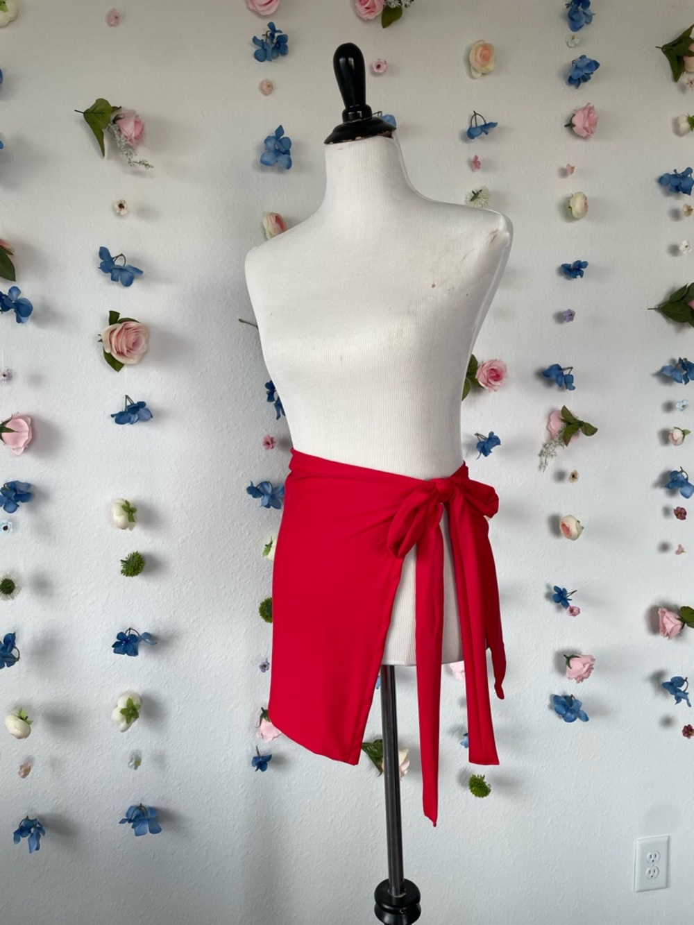 Red Tie-Side sarong swimsuit Skirt
